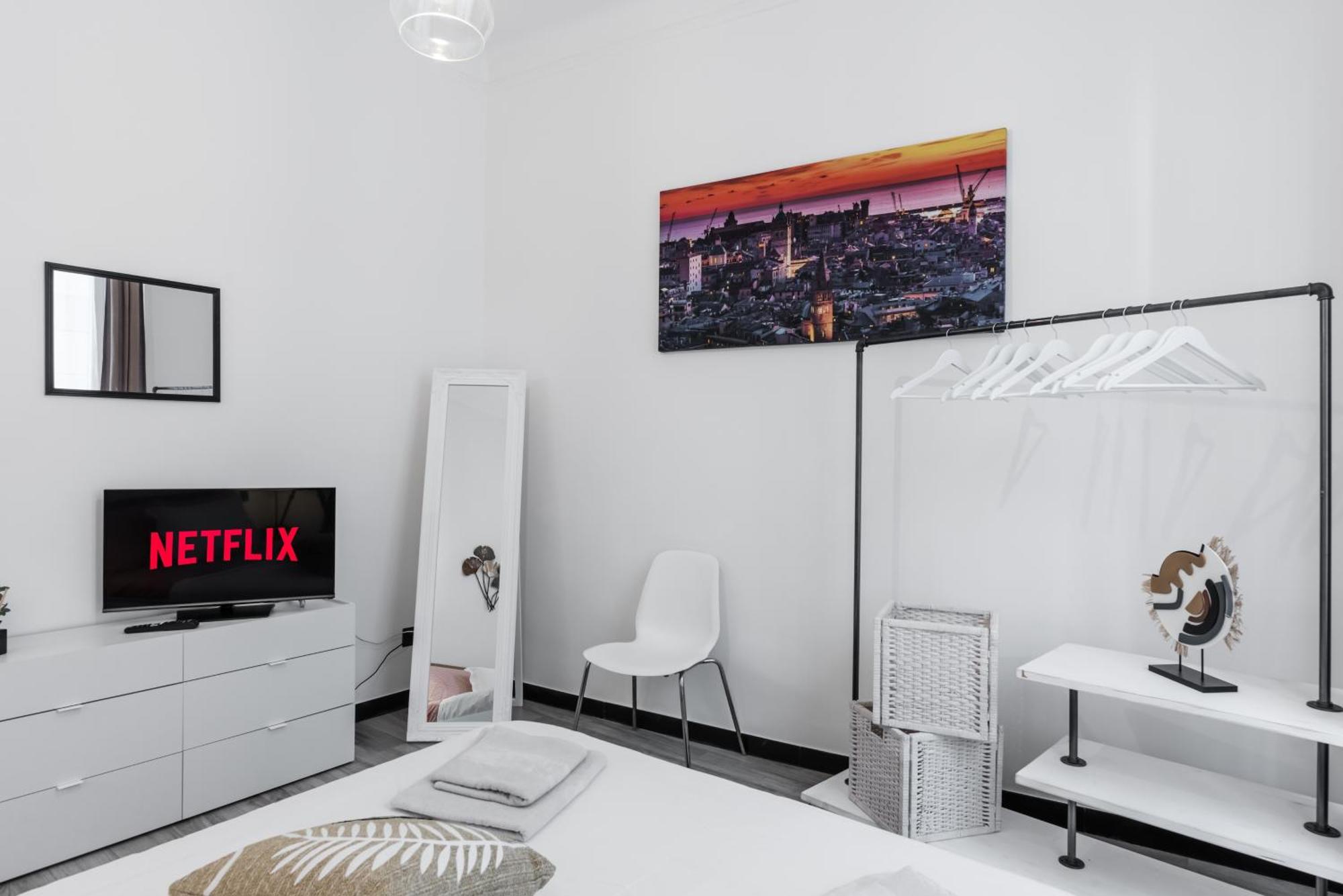 Acquario 5 Minuti, 1Br , Free A-C, Wifi & Netflix "City Center" By Tilo ジェノヴァ エクステリア 写真