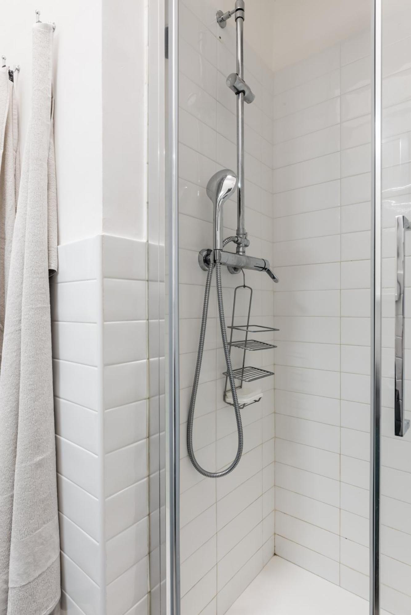 Acquario 5 Minuti, 1Br , Free A-C, Wifi & Netflix "City Center" By Tilo ジェノヴァ エクステリア 写真