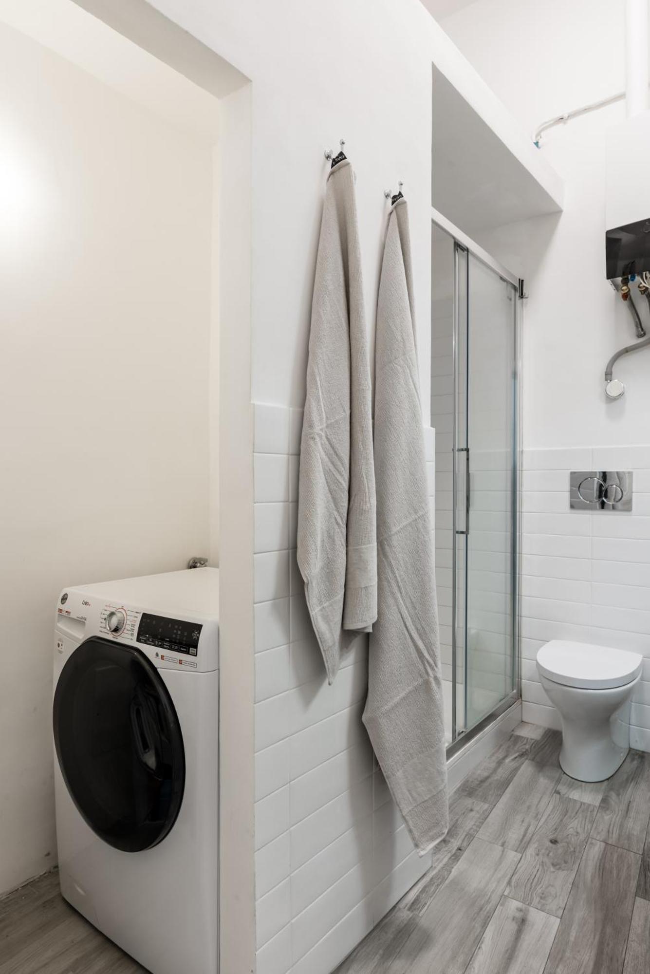 Acquario 5 Minuti, 1Br , Free A-C, Wifi & Netflix "City Center" By Tilo ジェノヴァ エクステリア 写真