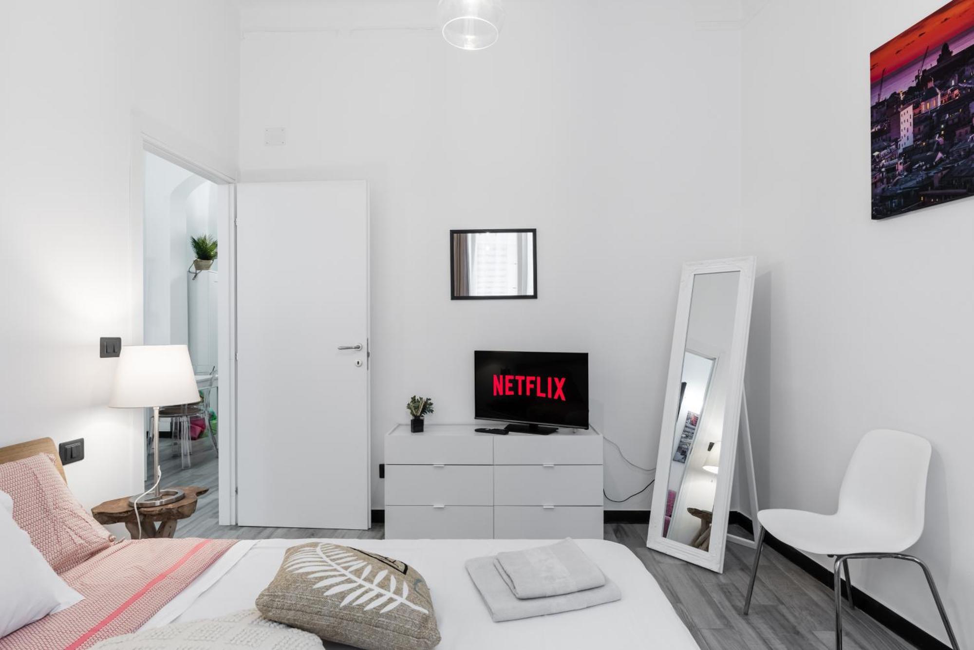Acquario 5 Minuti, 1Br , Free A-C, Wifi & Netflix "City Center" By Tilo ジェノヴァ エクステリア 写真